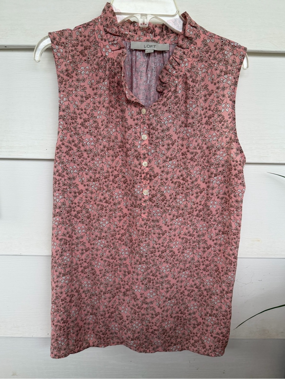 LOFT Pink Ditsy Floral Ruffle Neck Sleeveless Blouse - Medium